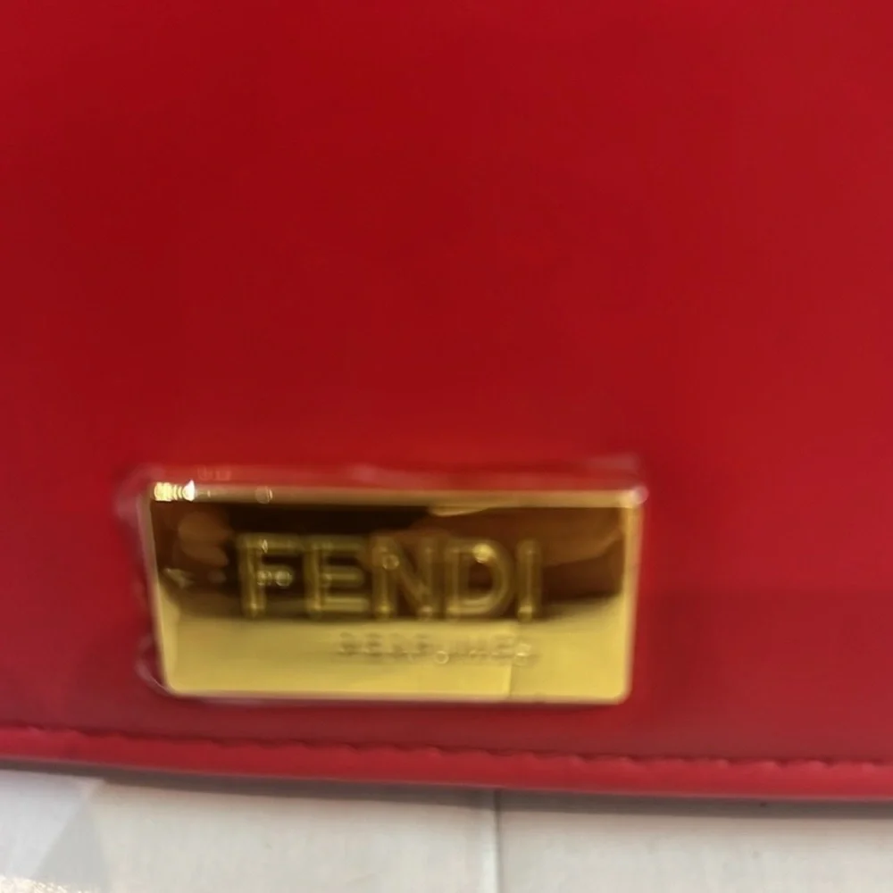FENDI COSMETIC BAG W FREE PURSE CHAIN - Picture 4 of 9
